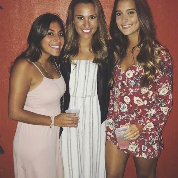 Floral romper - Picture 3 of 3